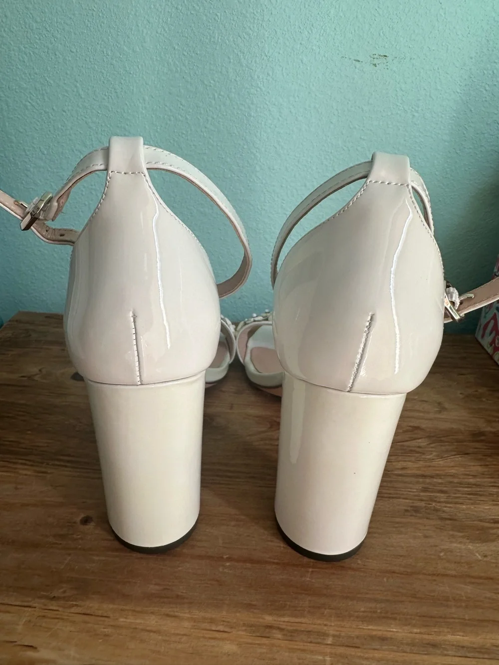 Kate Spade Paradisi Chunky Block Heel Size 9.5 Beaded Floral Optic White NEW